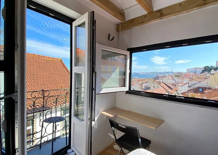 Duplex 4To Piso Em Alfama