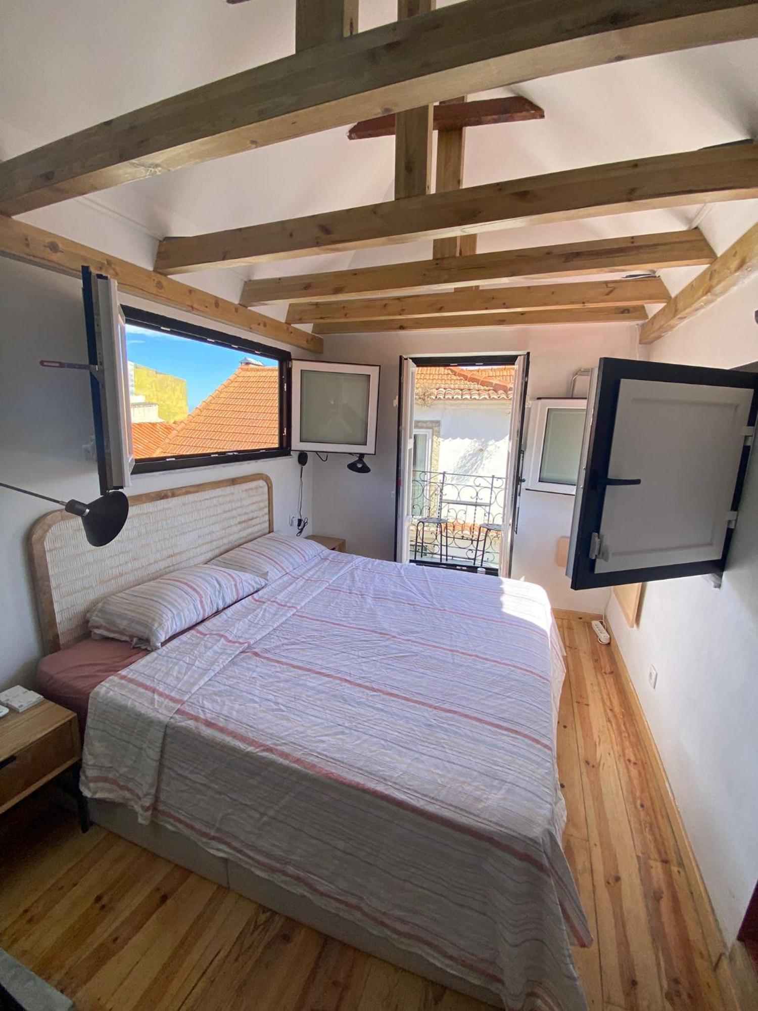 Duplex 4to Piso Em Alfama Lisbon